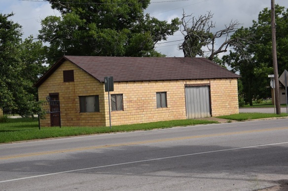 Brick garage in Giddings, Texas